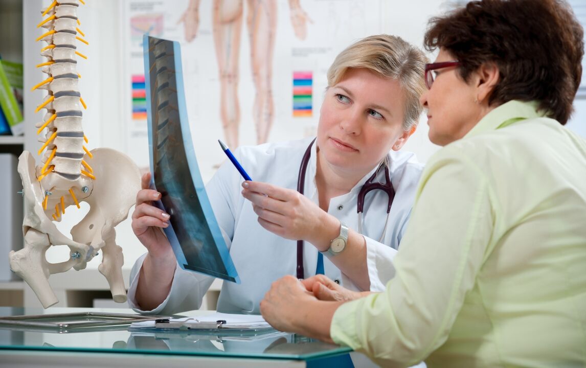 medikuak gomendioak ematen ditu zerbikaleko osteokondrosirako